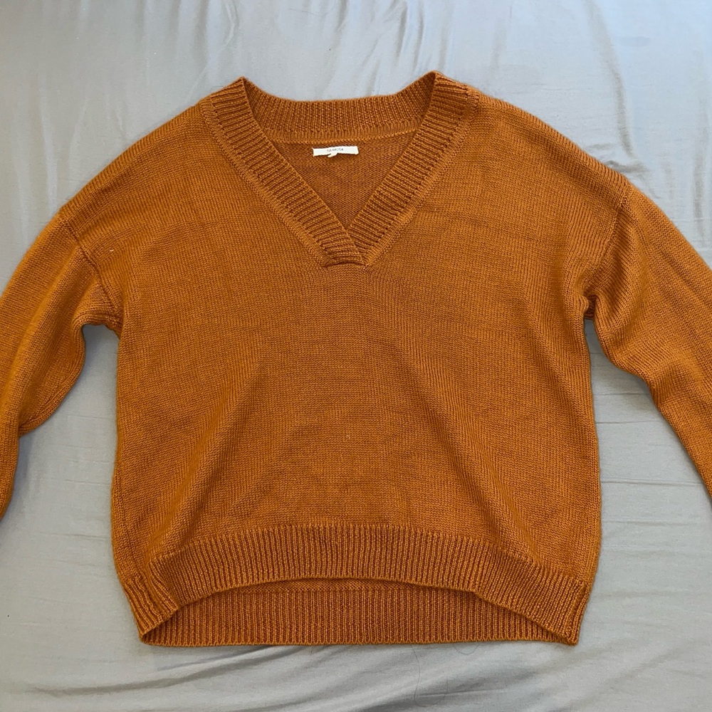 Tularosa pumpkin orange v neck sweater, perfect for fall!